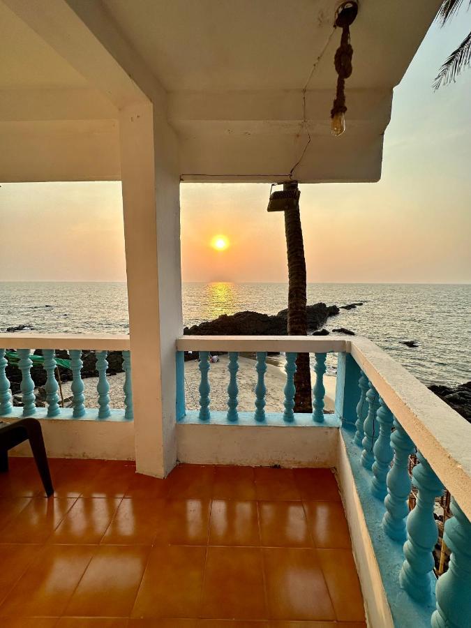 Hôtel Ats Goa à Arambol Extérieur photo