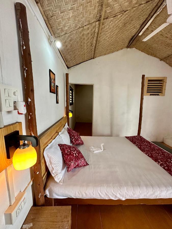 Hôtel Ats Goa à Arambol Extérieur photo