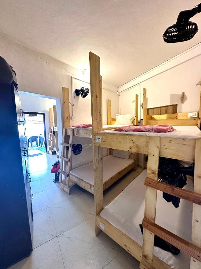 Hôtel Ats Goa à Arambol Extérieur photo
