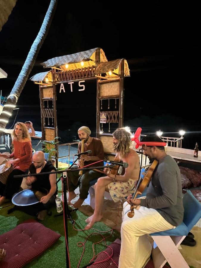 Hôtel Ats Goa à Arambol Extérieur photo