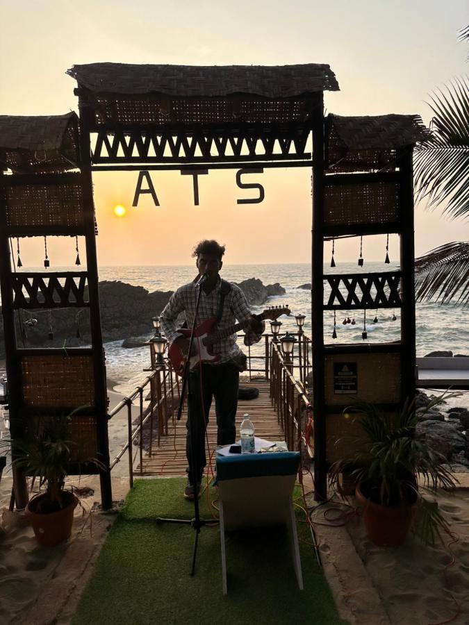Hôtel Ats Goa à Arambol Extérieur photo